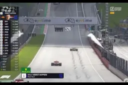 Verstappen komt over de finish in Oostenrijk!