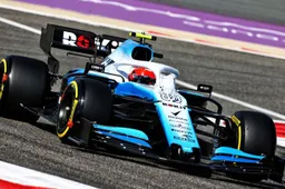 Robert Kubica lijkt met compleet andere auto dan Russell te rijden