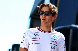 La décision de Mercedes a coûté à Russell une place au profit d'Hamilton : Russell réagit