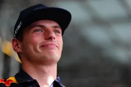 Kijken: Max Verstappen en Red Bull in kerststemming