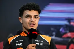 Norris over prestaties McLaren: 'Staan een seconde achter Ferrari'