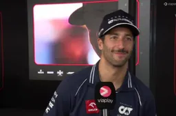Ricciardo stormt naar 'zéér belangrijke' zevende plek: 'Hadden we nodig'