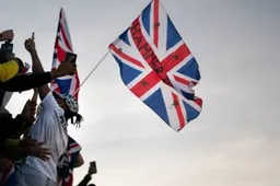Internationale pers: 'Hamilton op onbereikbare hoogte'