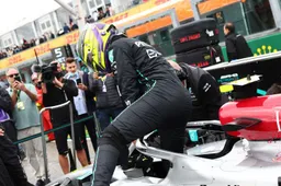 Rosberg houdt zich niet in: 'Hamilton speelt grote rol in slecht resultaat'