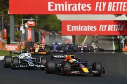 Verstappen wint Italiaanse GP bij fantastisch debuut De Vries (P9)