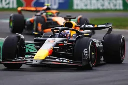 Villeneuve ziet ander plan van aanpak Verstappen: 'Toont volwassenheid'