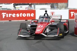 Pech voor Van Kalmthout tijdens eerste race na de zomerstop, Ericsson wint