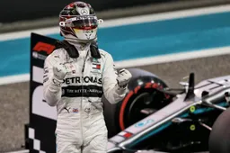 Kiest Hamilton in 2020 voor een helm met paarse tinten?