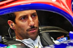 Ricciardo : les négociations de contrat sont mentalement "éprouvantes"