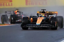 Verstappen zufrieden mit Rookie Piastri: "Fantastisch, gegen ihn zu fahren".