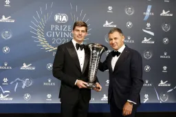 F1 LIVE | Verstappen officieel wereldkampioen tijdens FIA Prize Giving 2023