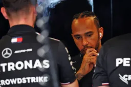 Hamilton viene eliminato anzitempo dalle qualifiche dopo un incidente bizzarro