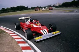 Na ingreep verkeert voormalig F1-coureur Reutemann in stabiele conditie