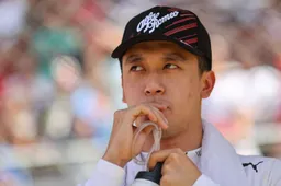 Zhou's performance costing Alfa Romeo fourth spot from McLaren
