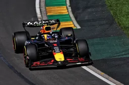 Verstappen en Red Bull tijdens VT2 niet in de buurt van McLarens en Leclerc
