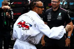 Zweifelt Hamilton an seinem Vertrag? Immer noch 100% Vertrauen in das Team