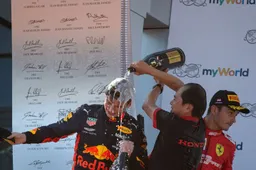 Max Verstappen over steward Montoya: "Wij zouden beste maatjes worden!"