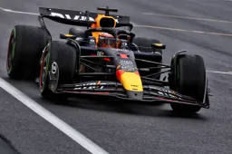 Verstappen más rápido, pero la pole es de Leclerc, Pérez revive