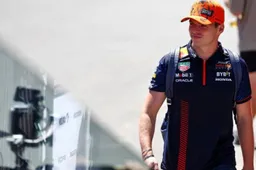 Verstappen aconselha De Vries: "Apenas trabalhe duro"