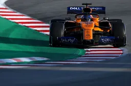 Carlos Sainz: 'Alonso kan met zijn feedback McLaren vooruit helpen'