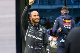 'Hamilton has allowed Verstappen to upset him and steal the title'