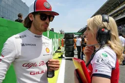Giovinazzi celebrates his new F1 contract with his best result of the season