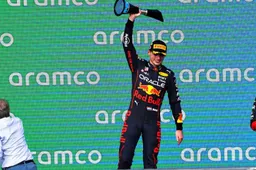 Verstappen en la 'carta' de Turrini: 'Haz parar a Pérez por pedir favores'