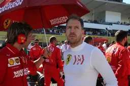 Stewards verklaren niet uitdelen straf aan Vettel voor valse start in Japan