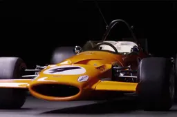 Is de nieuwe auto van McLaren geheel oranje?