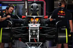 No updates for Red Bull in China, Mercedes hope to make a move