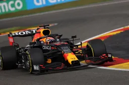 Friday's summary: Perez extends, while Verstappen crashes