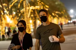 Grosjean's wife seriously injured after accident