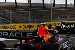 Perez admits awkward situation: 'It's very frustrating'