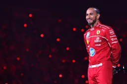 Marko keeps eye on Hamilton: 'Continue where he left off in 2021'