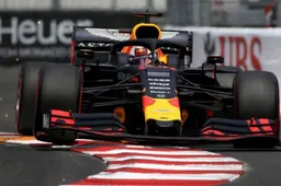 Verstappen admits he "lost a bit" of time in turn one