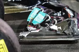Hamilton houdt onschuld vol: 'Het ergste was het plotselinge remmen'