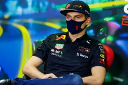 Verstappen vergelijkt Leclerc en Hamilton: 'Elke coureur is anders'