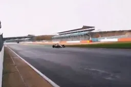Ook beelden van de nieuwe Mercedes W10 op Silverstone