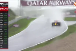 Regen speelt hoofdrol en zorgt voor rode vlag in slotfase GP Nederland