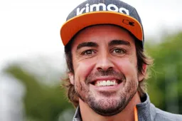 Hamilton over terugkeer Alonso: "Ik zou er erg blij mee zijn"