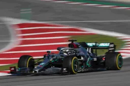 Mercedes is going for it: "But realize that we ask a lot of our people"