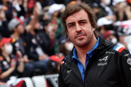 Alonso no primeiro teste com Aston Martin: "Confiabilidade é grande"
