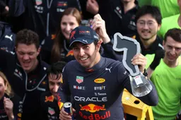 'Het zou waanzin zijn als Red Bull Racing besluit om Perez te vervangen'
