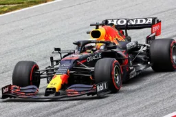 Samenvatting VT1: Verstappen houdt momentum vast en is opnieuw snelste