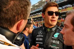 Russell satisfeito com Hamilton: "Parece que estamos juntos nisto"