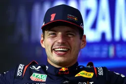 Verstappen staat pers te woord in FIA-persconferentie na recordzege