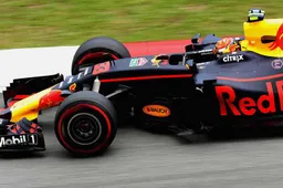 Uitslag VT3 Maleisië: Ferrari aan top, Verstappen botst met Palmer