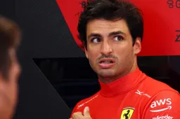 Stewards vellen oordeel over Sainz na incident met Verstappen