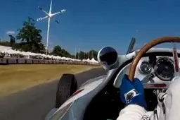 Bottas rijdt in Mercedes-Benz van Juan Manuel Fangio!
