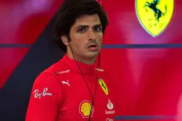 Sainz maakt contractonderhandelingen met Ferrari lastiger voor zichzelf